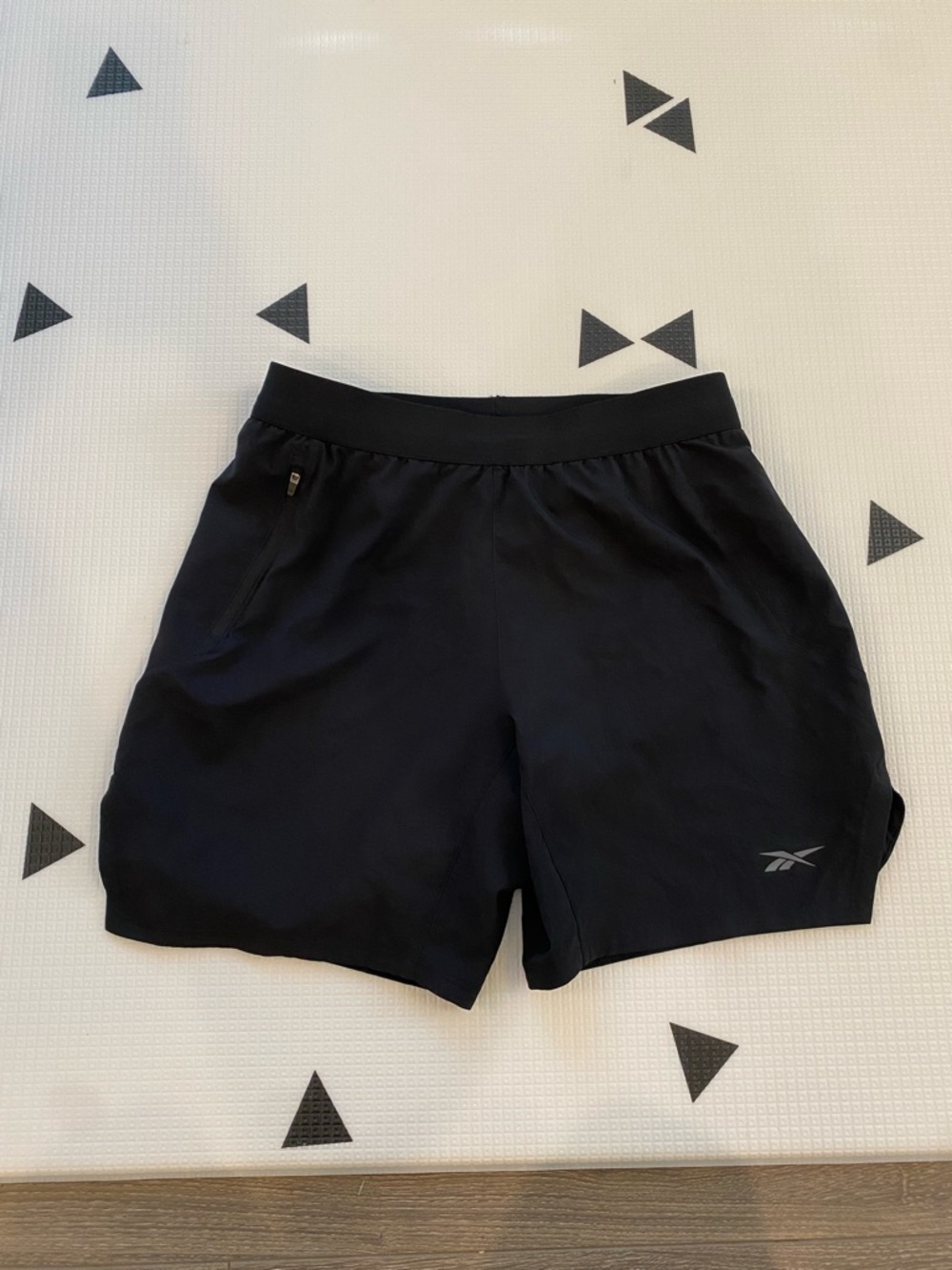 Reebok Speed 3.0 2-in-1 Running Shorts (XS/S) – Like New